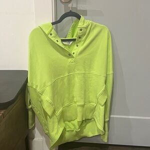 Bucket list hooded sweater size s oversized